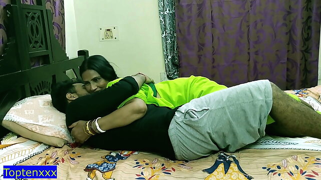 bbw Indian xxx hot Milf aunty ko 1st time chuda but brother join asian videos